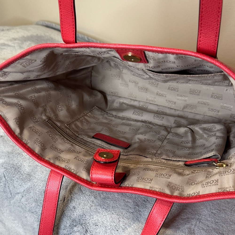 Michael Kors Bright Salmon Pink Tote - Gold Hardware - Picture 11 of 11